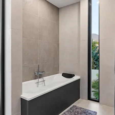 Ferienhaus Karat Serendibita *